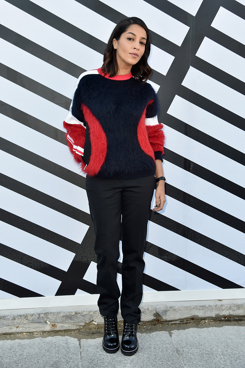 佐丹奴的衣服适合哪个年龄段写5段话介绍下