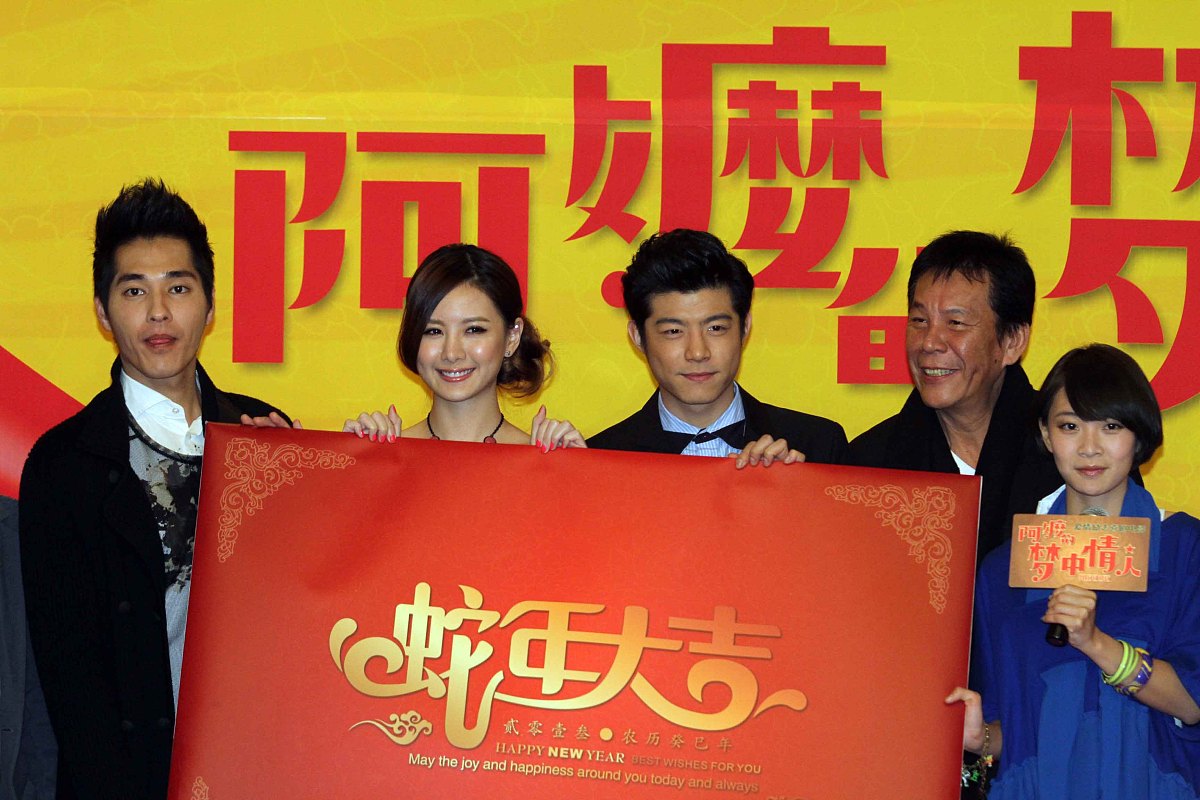 帮我起一个情侣的名称名称内有 梦 字 读着顺口大气 好记 网络游戏相关的 帮我推荐10