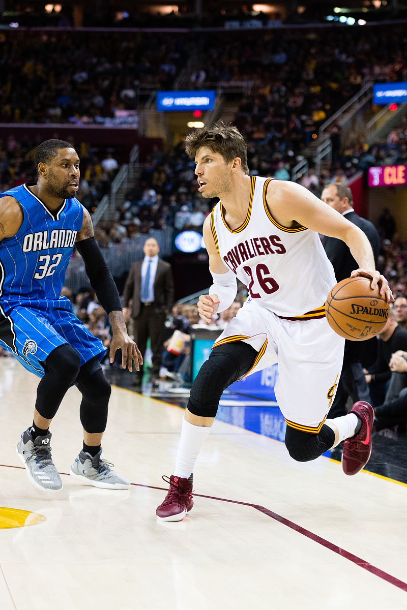 从客观角度以及主力阵容和轮换强度等分析来看 2023赛季的魔术和骑士谁比较厉害