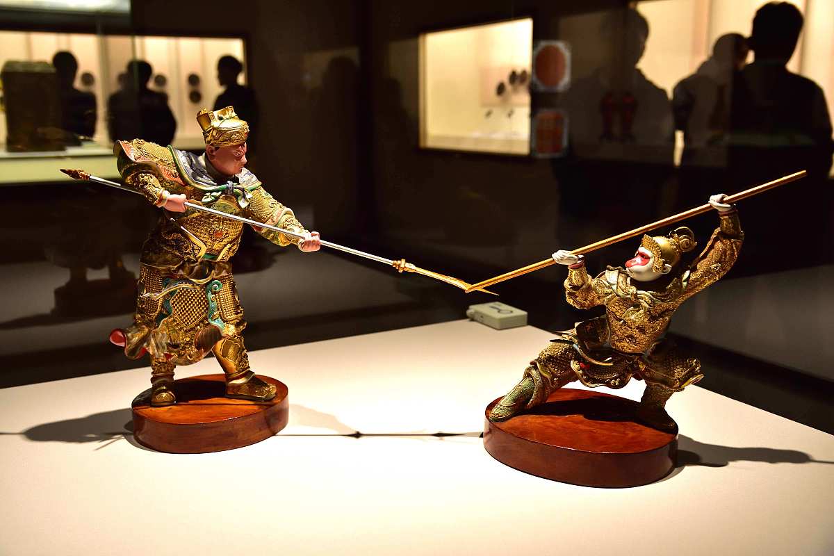 上海:千文万华—中国历代漆器艺术展开幕