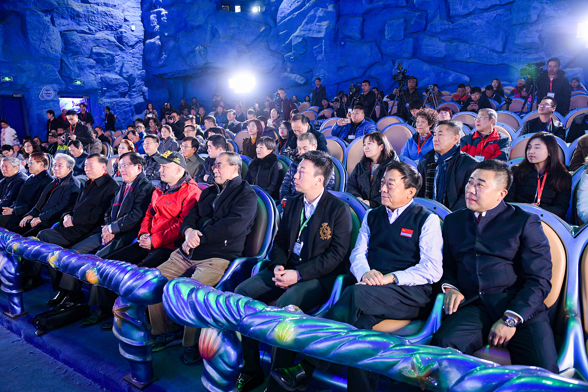 请帮我制定一个河南省郑州市到黑龙江省牡丹江市的自驾游方案要求期限在1个星期以内每天驾车时间不超过3小时