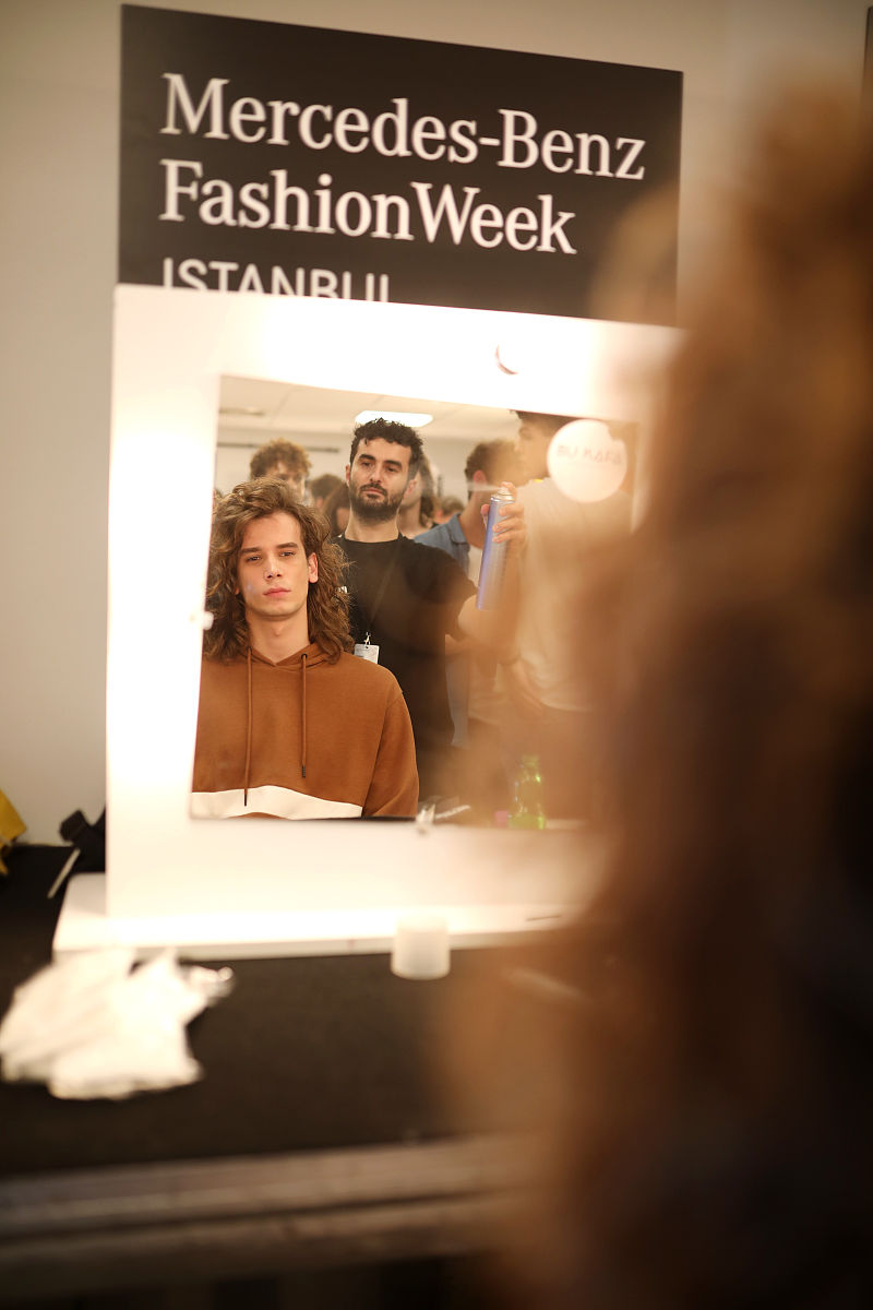 A Dill Pickle by Katherine Mansfield: A Story of Missed Opportunities and Regret