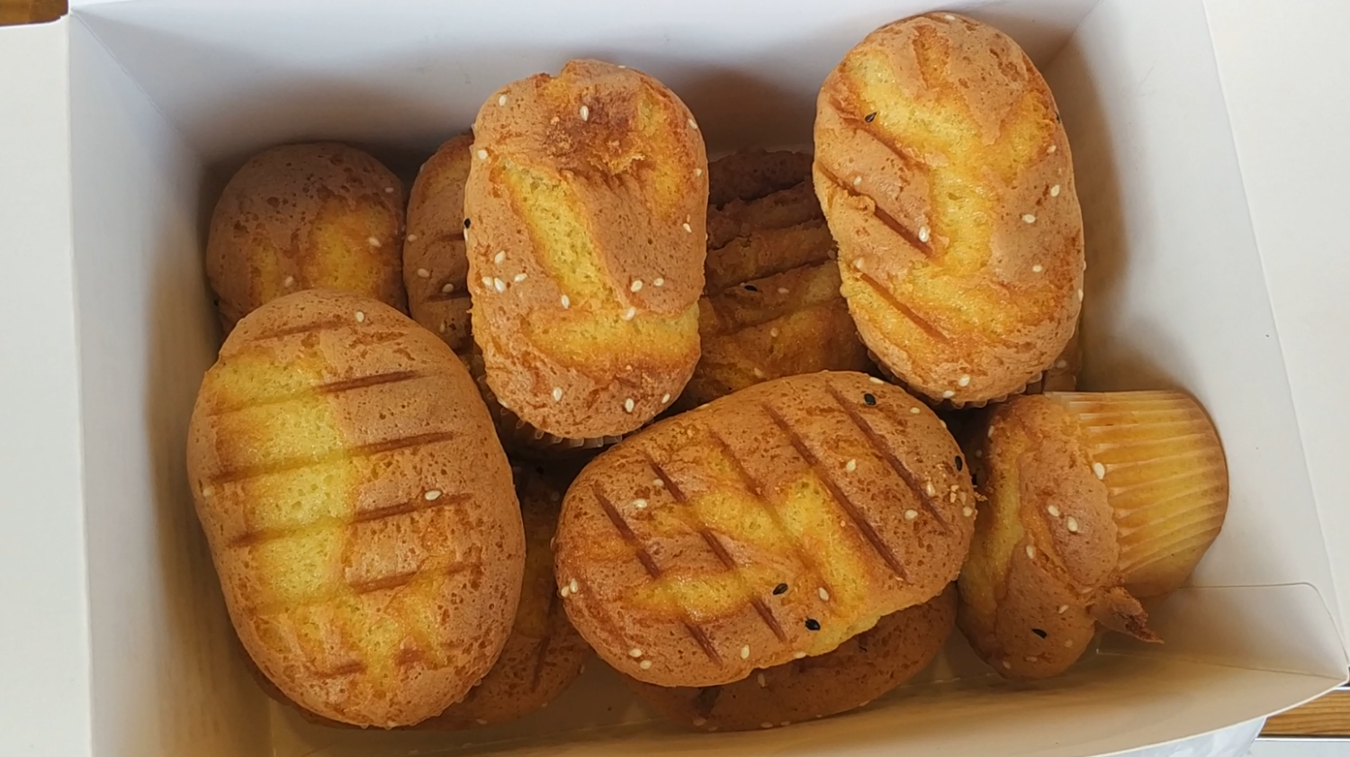 天津街头美食之拔丝蛋糕:味道是不错,只可惜我并没有拔出丝来