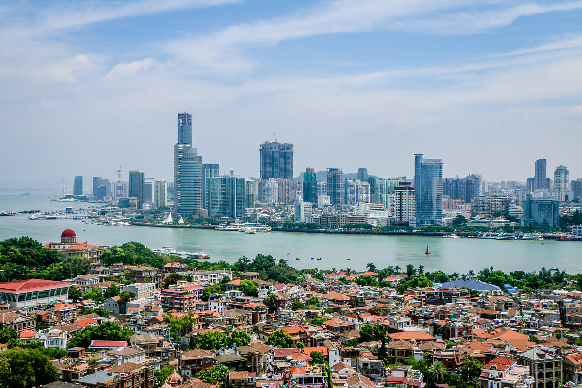 厦门是我的家乡：一座充满活力与机遇的城市