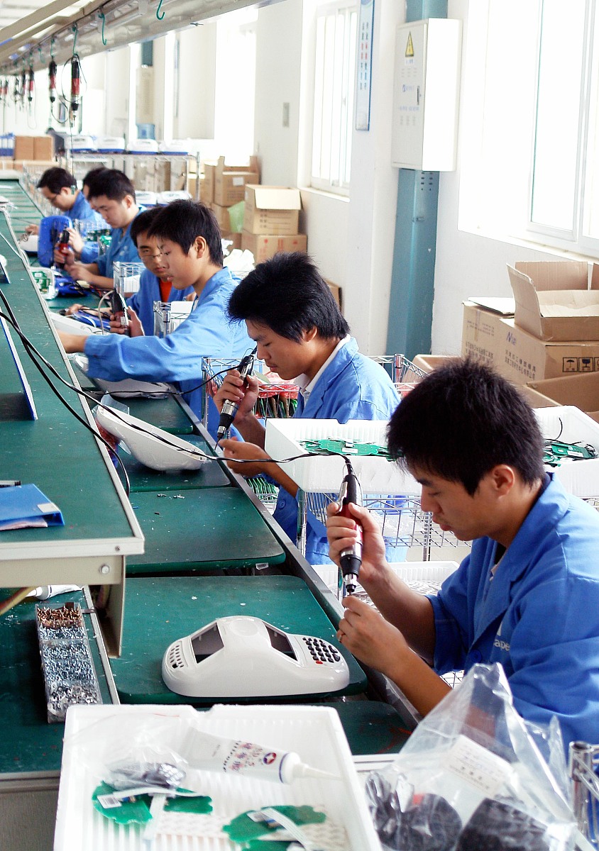 工厂流水线次品率分析：哪条流水线最可能产生不合格品？