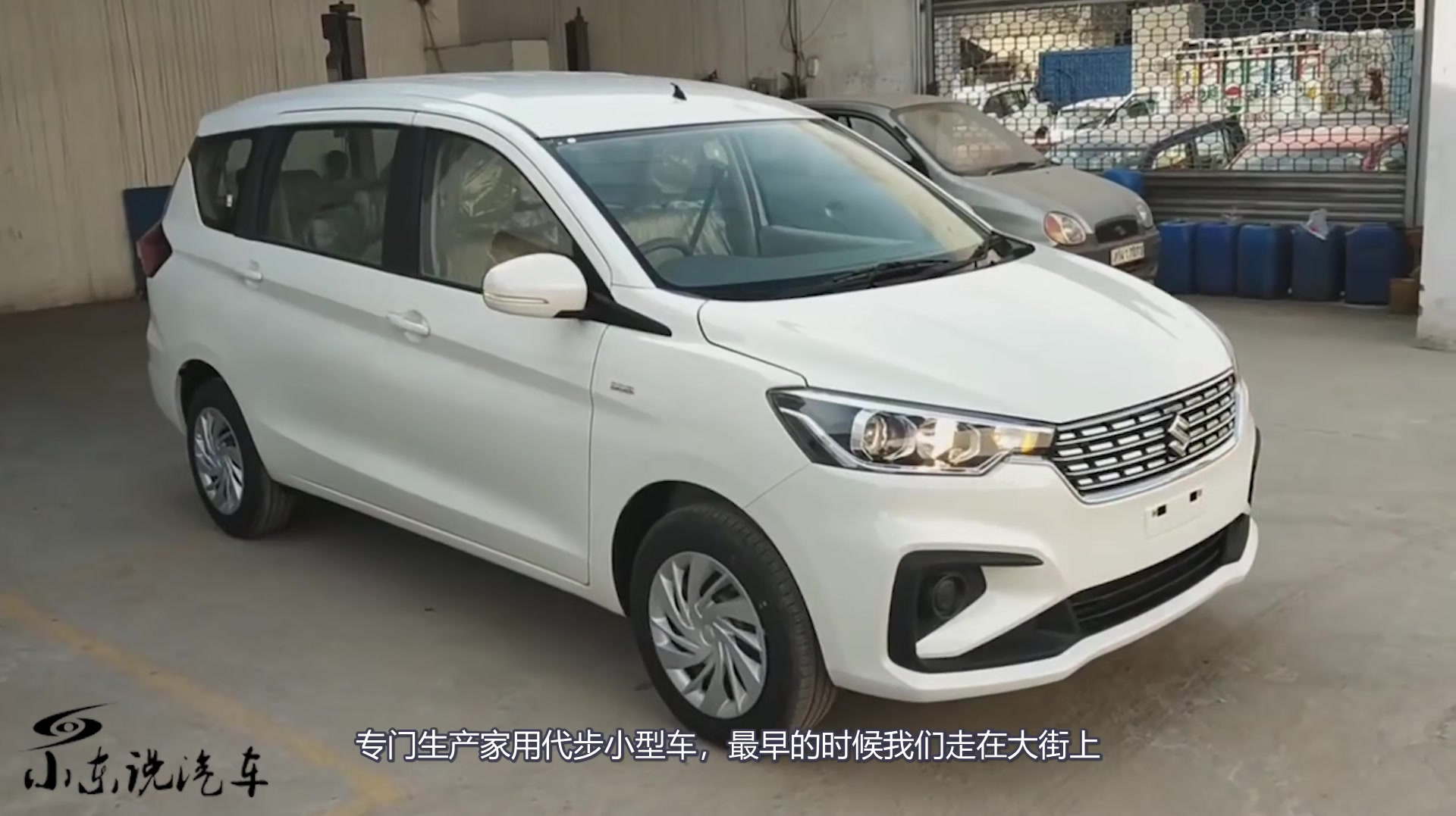 新款铃木运动版面包车,维特拉1.4T引擎,值得拥有