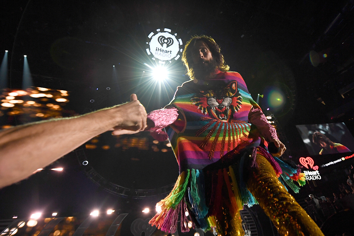 请结合《我与地坛》这本史铁生的著作谈谈你对生命的理解请说够至少1000字