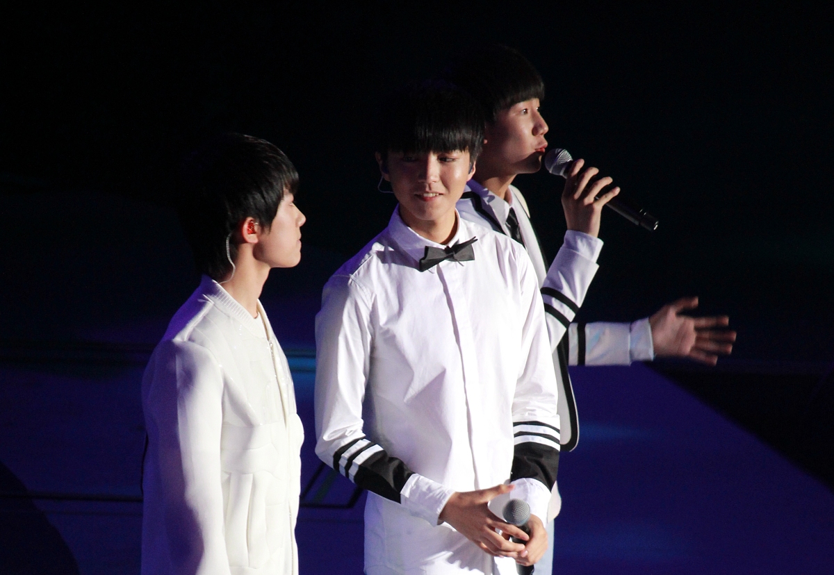 2016年3月23日,深圳,2016qq音乐巅峰盛典.***_***   tfboys