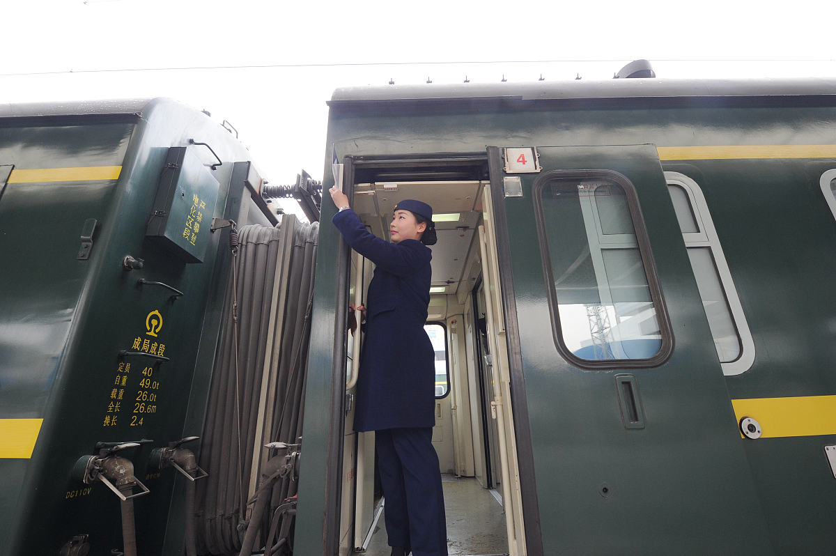 成都铁路运输学校环保改造：告别铁路客车'拉肚子'问题