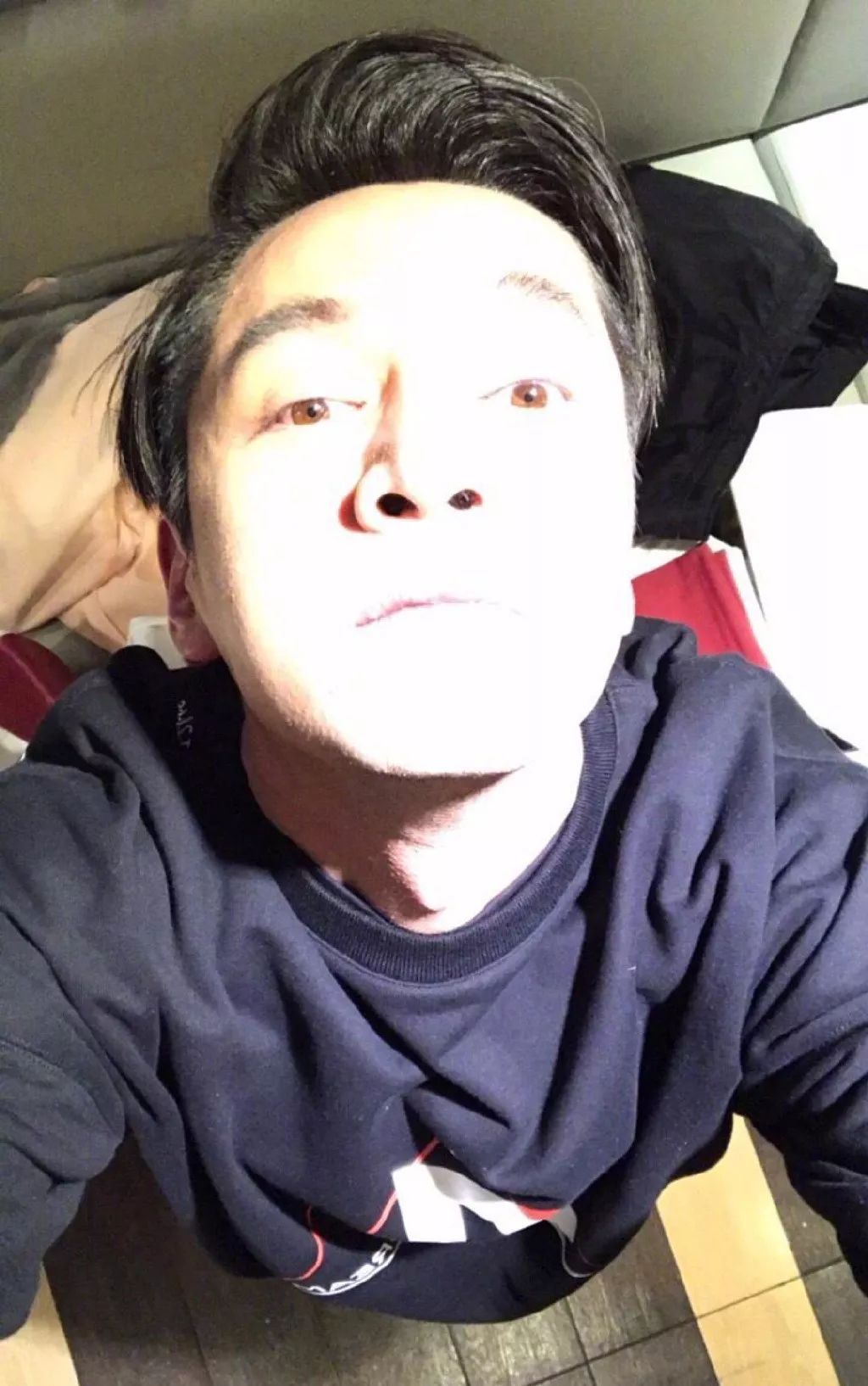 拜托各位帅哥美女，请不要仗着颜值高就胡作非为好吗