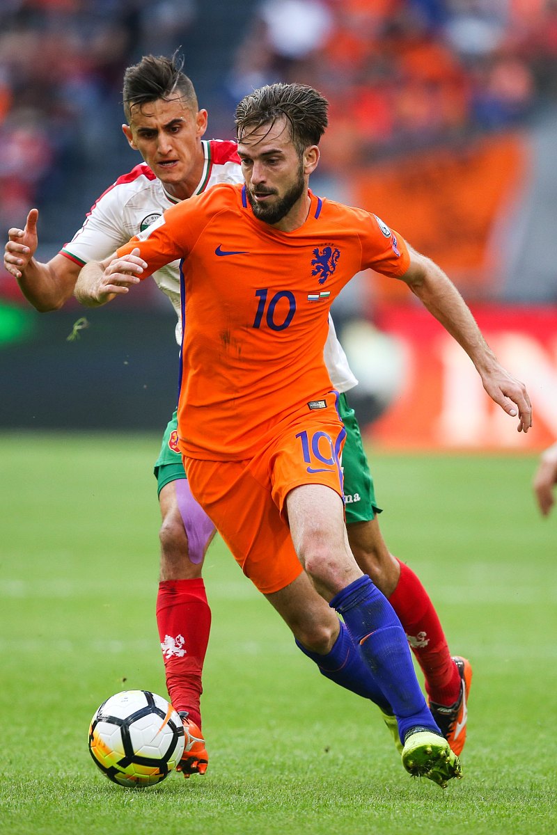 (l-<strong>r</strong>) georgi kostadinov of bulgaria, davy propper of holland