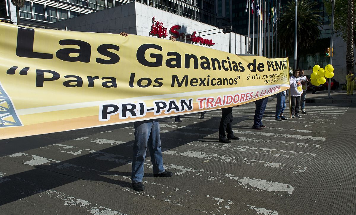 Federal Government Cuts and Abolishes Expenditures - A Detailed Look