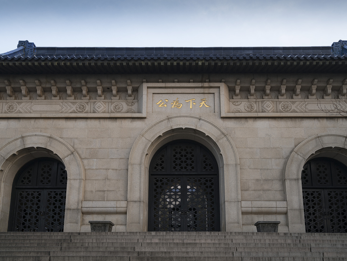 为天下唱宜多应者与孟子所主张的观点相似