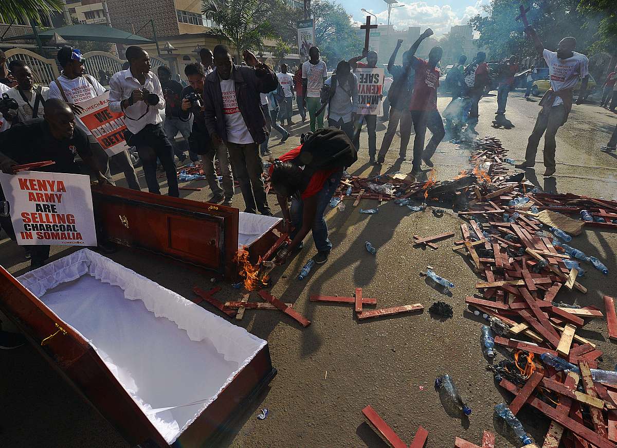 给一个末世逃生丧尸射击类游戏起20个游戏名