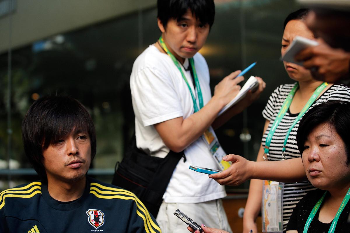 2013年6月20日,巴西累西腓,2013联合会杯,日本队举行新闻发布会,***_*