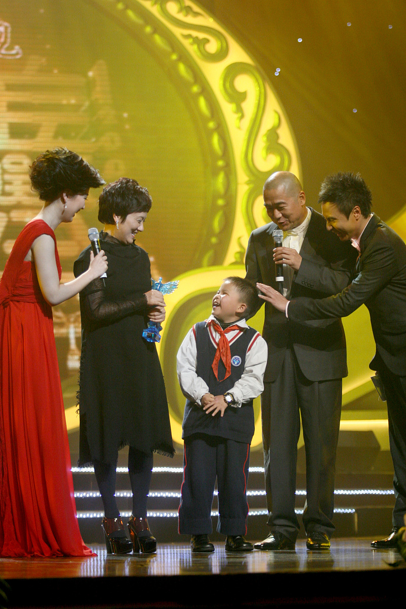2009年2月28日,上海,2009新娱乐慈善群星会颁奖晚会在上海大剧院举行.