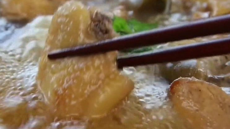 冬天制作一份螺蛳鸡煲,送给自已的女朋友,暖心暖胃