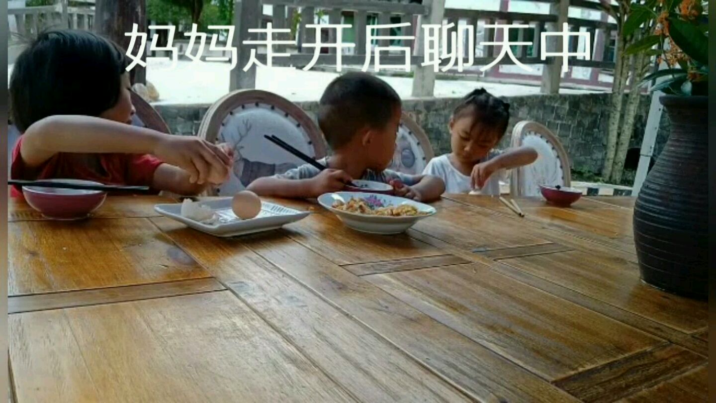 简单的早餐,小朋友太可爱都舍不得剪掉……