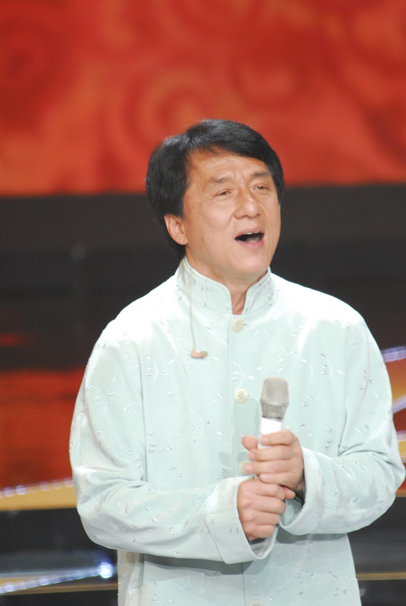 2009年5月23日,北京,全国优秀流行歌曲大赛颁奖晚会.***_***成龙+++_+