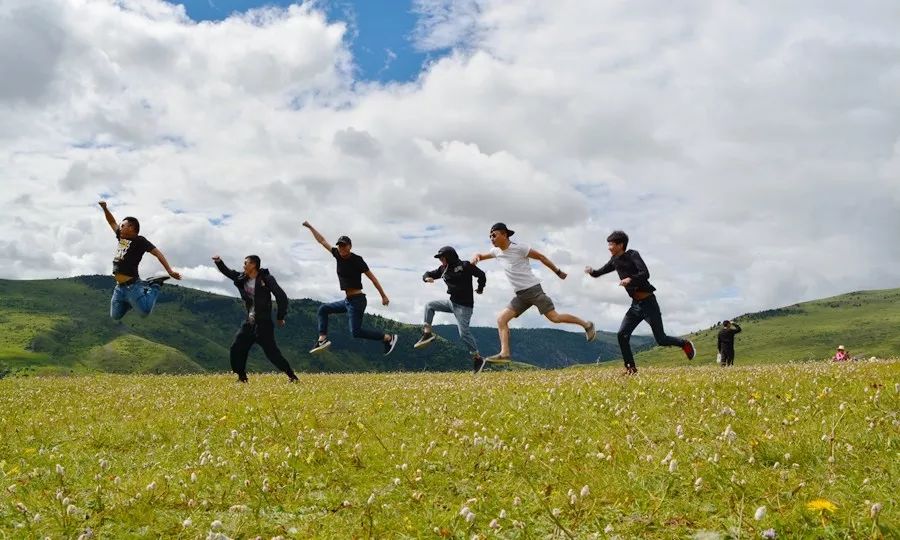 避暑游花海!木雅圣地7月媒体采风,品尝藏式美食集锦!