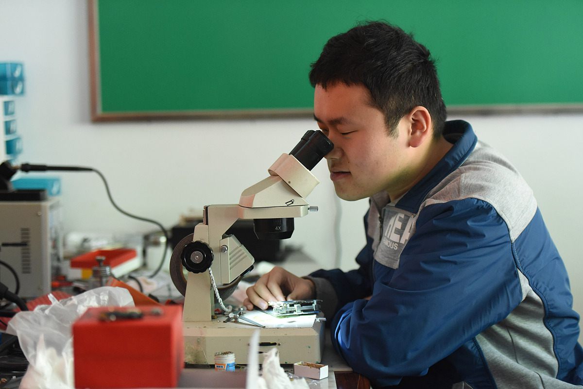 莱西成人中等专业学校模具设计与加工学习哪些内容