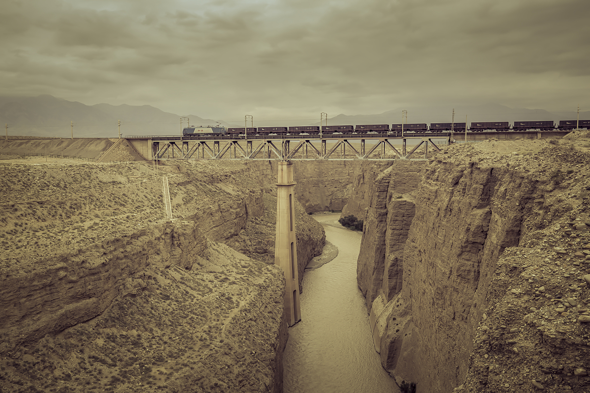 甘肃技工学校学铁路专业好吗？