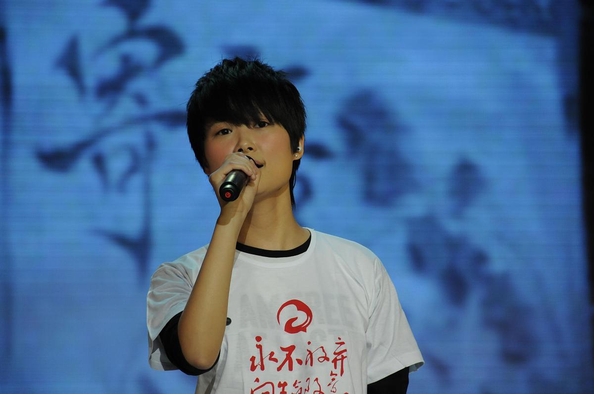 2010年4月19日,西宁,由青海卫视,青海藏语卫视,湖南卫视等单位主办的