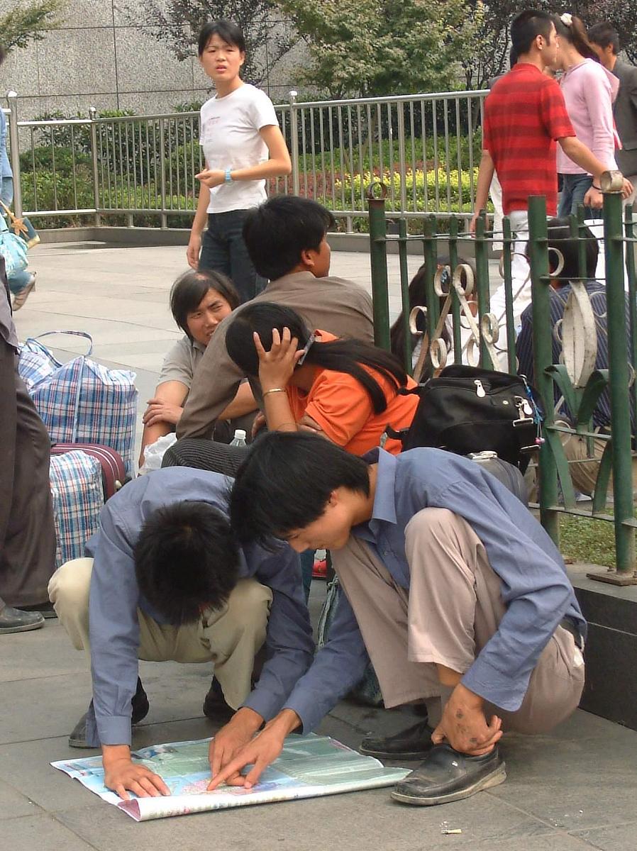 上海地图每4个月更新一次.+++_+++地图,街头,市民,