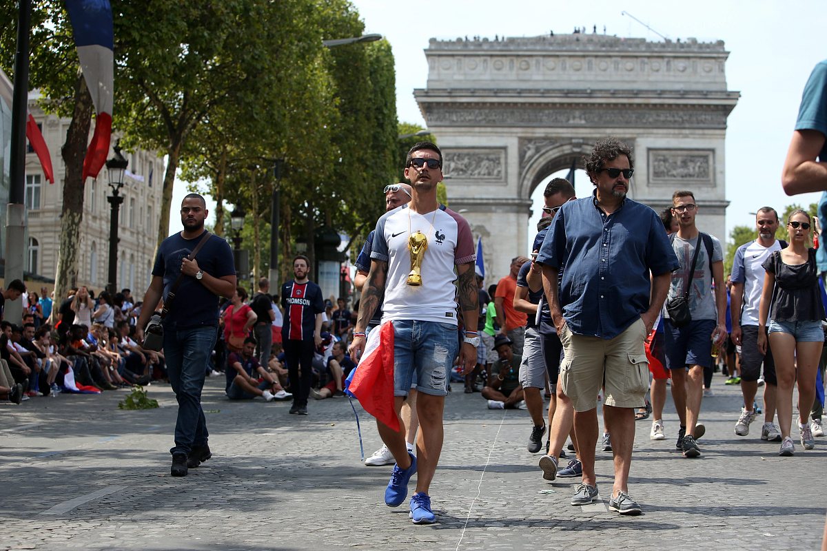 你好我想写一篇以纪念审计机关成立40周年为主体的诗歌