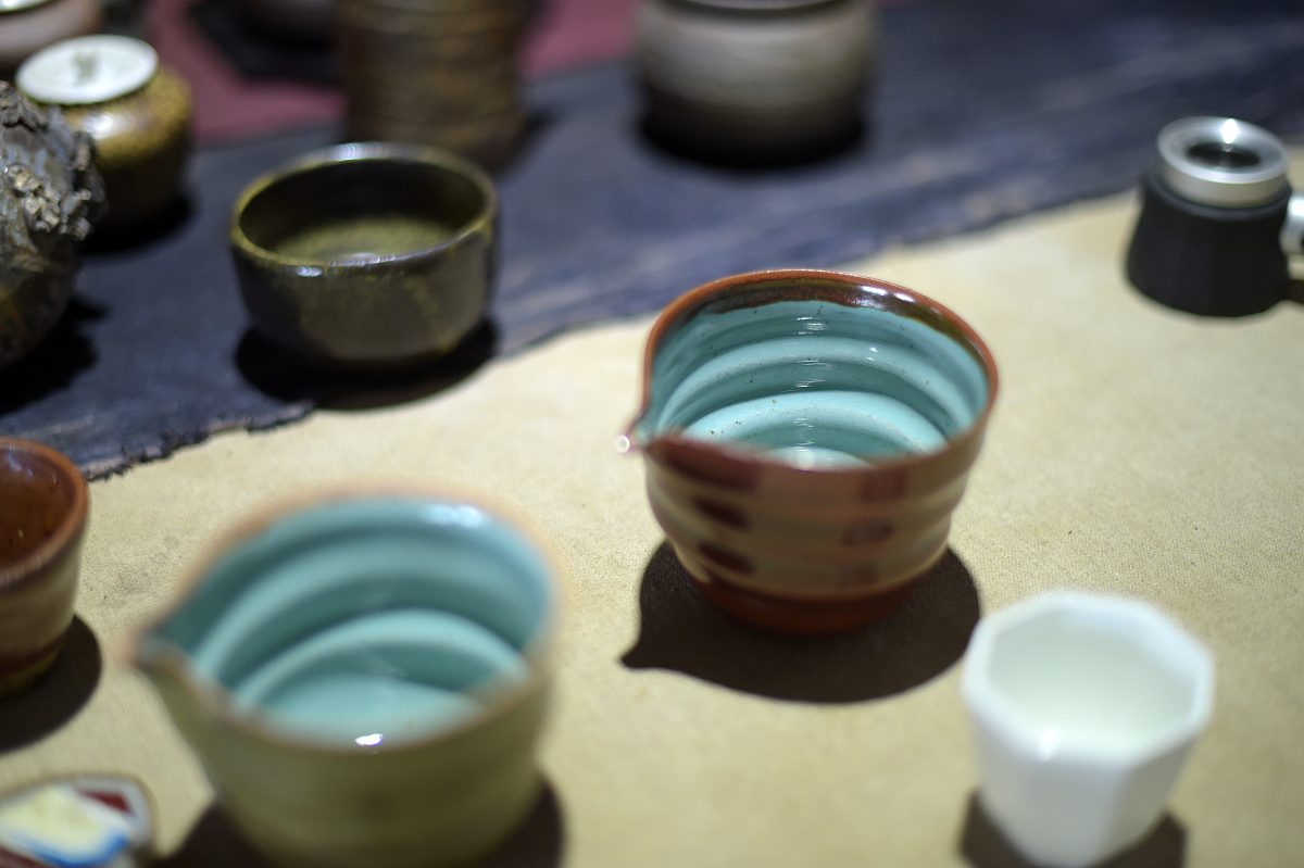 ***_***2016年09月22日,山东省青岛市,图为忠臣制作的公道杯和茶杯,不