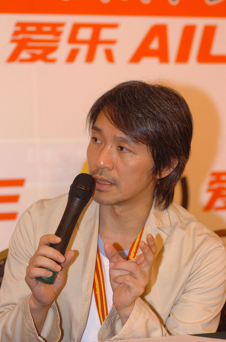 （一）销售渠道单一
（二）品牌形象建设不足
（三）产品质量参差不齐
根据以上问题写一篇延安鑫源土特产销售公司产品线上销售问题的解决措施。