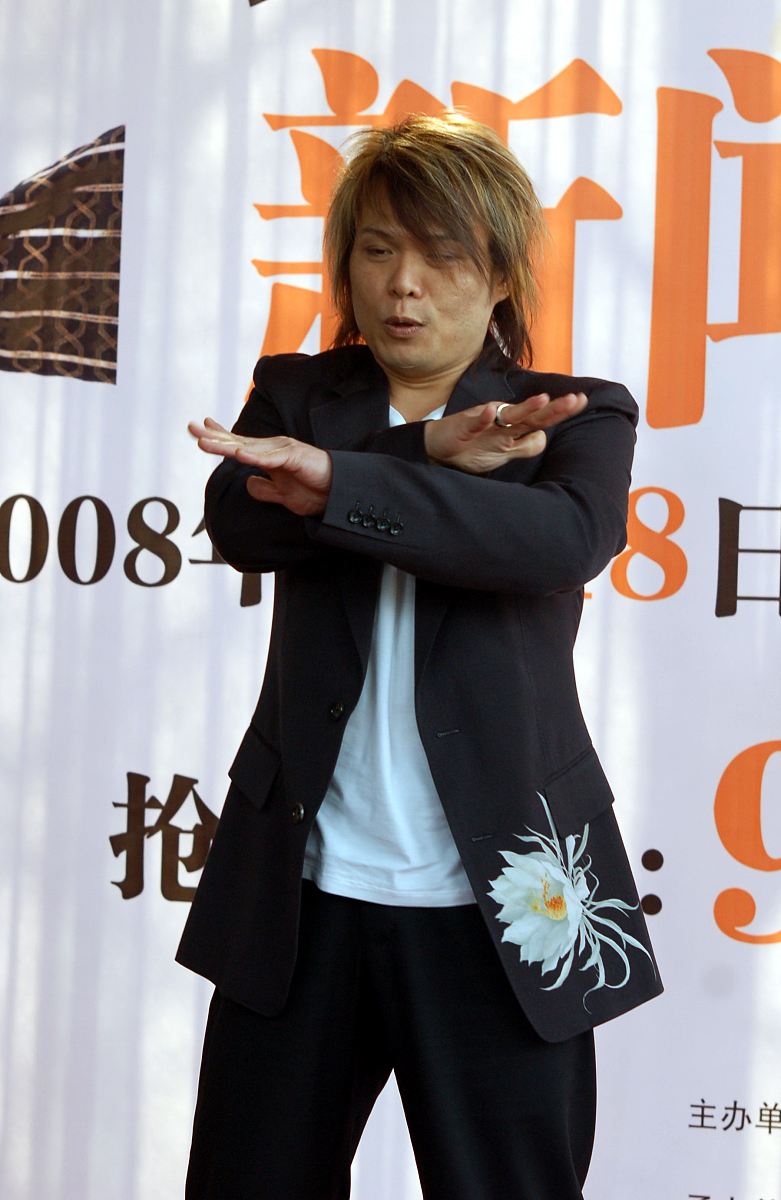 2008年3月17日,北京,伍佰举行"你是我的花朵"世界巡回演唱会北京站的