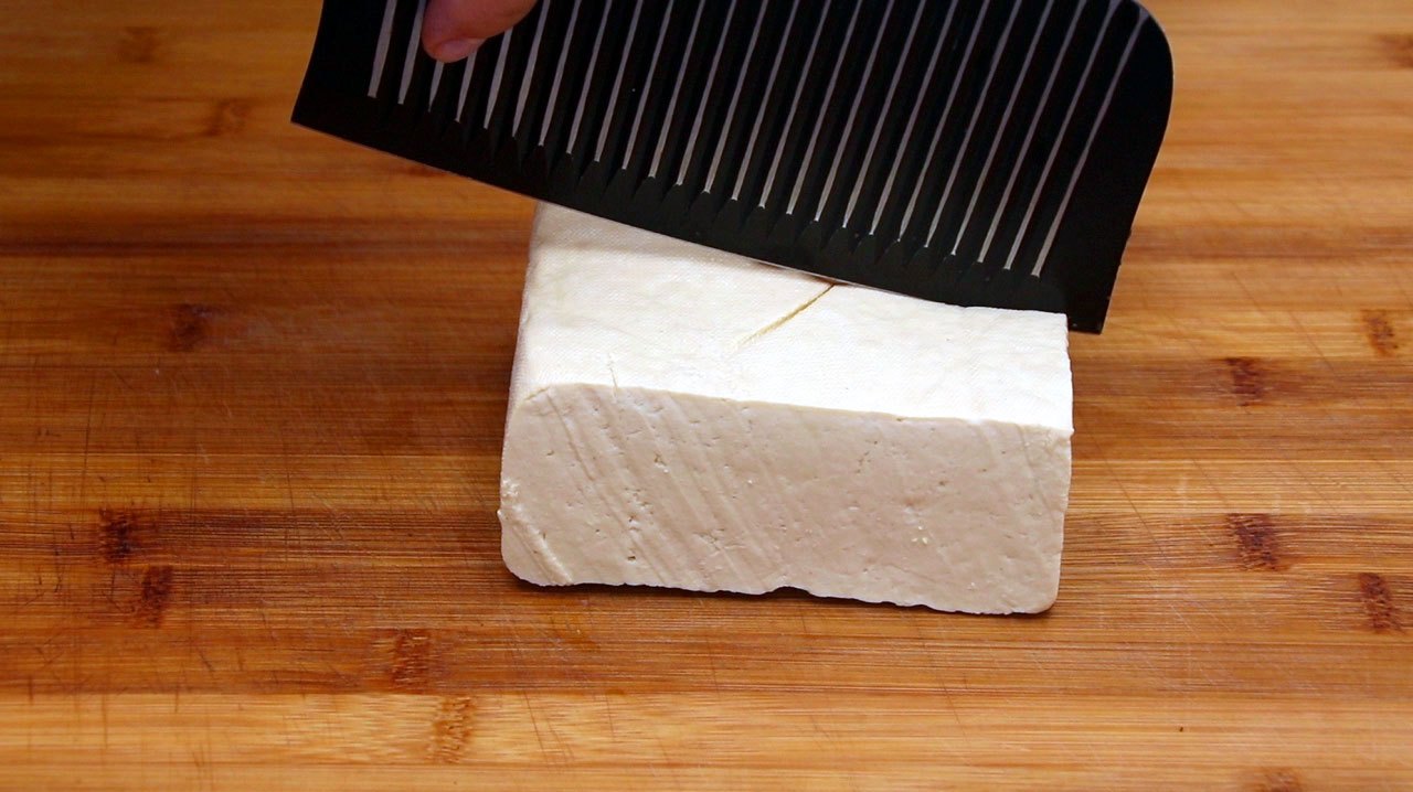 豆腐最过瘾的吃法,吃了30年这做法还是第一次见,营养解馋比肉香