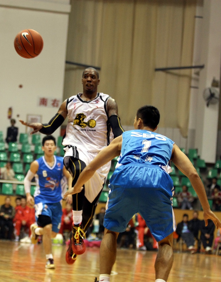 恩平市人口增长趋势：十年数据解析