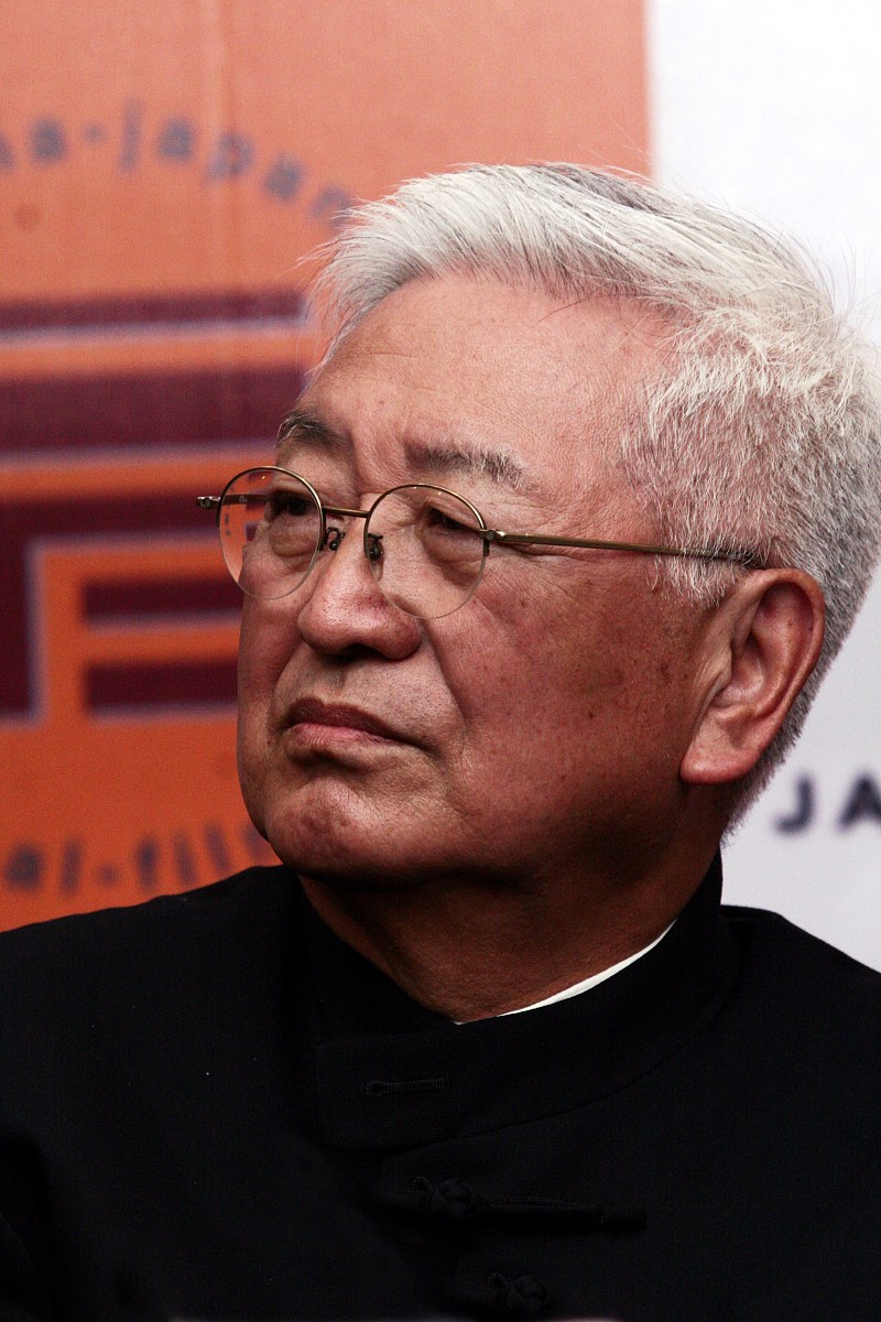 真理与价值的辩证统一关系：探究其相互依存与转化