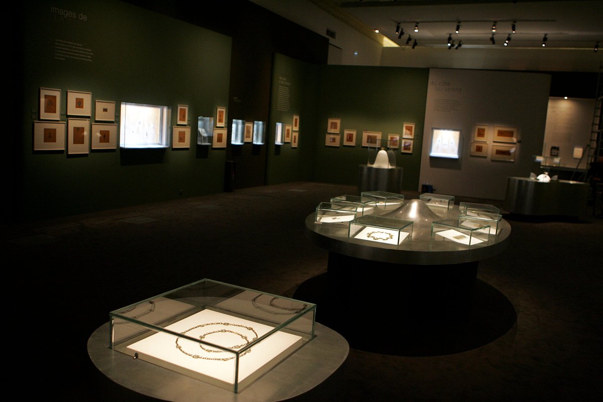 2007年3月4日,巴黎举办法国新艺术大师拉利克作品展.    ㏄hotopqr/le