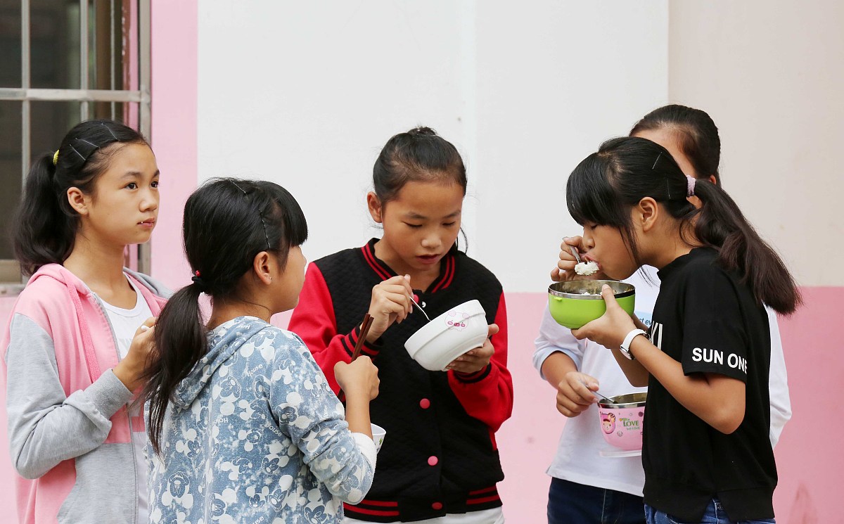 请阐述下融合教育中特殊学生人际交往存在的问题