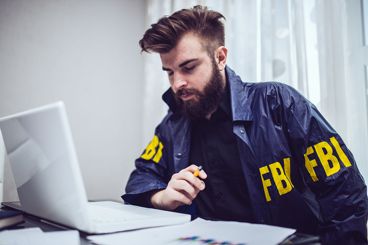 FBI 警告：含义、发布原因和重要性 - 全面解析