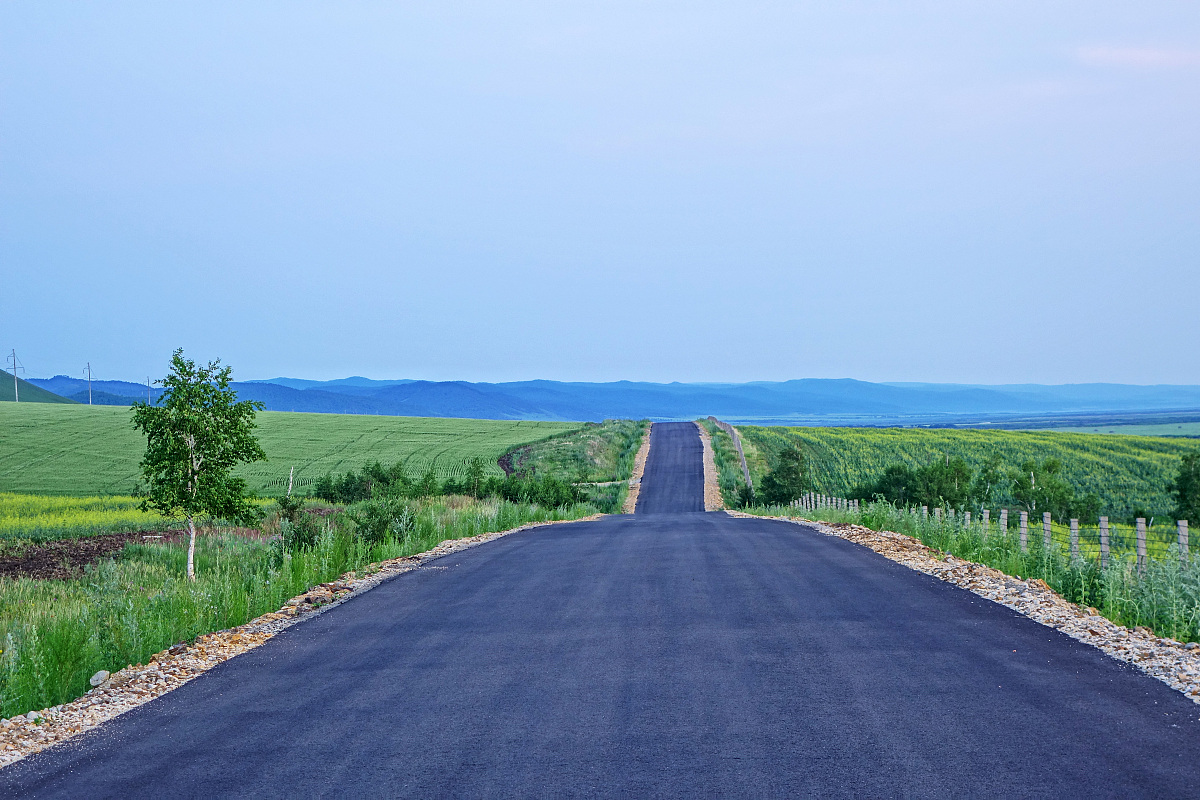 给出一种适合走小车沥青路面结构要求给出各结构层厚度