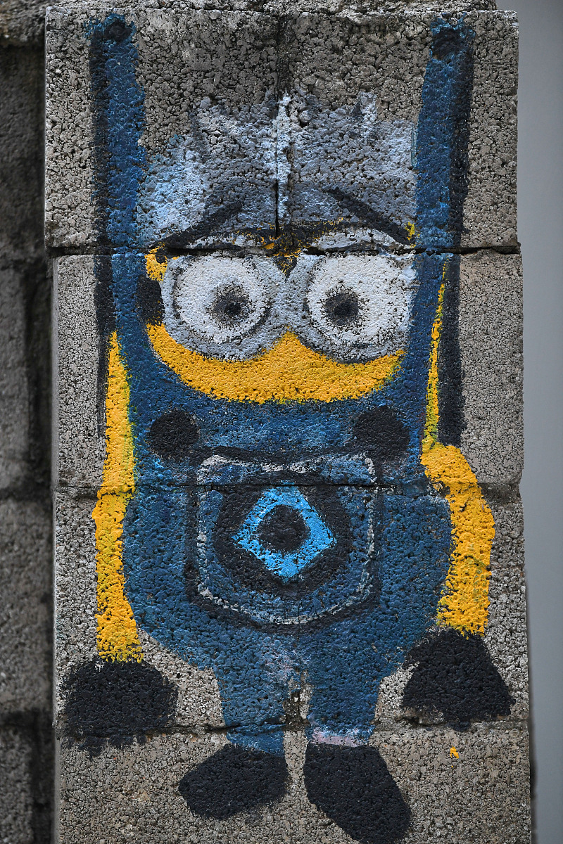 小动物吃东西的动作描写：生动有趣的细节描写