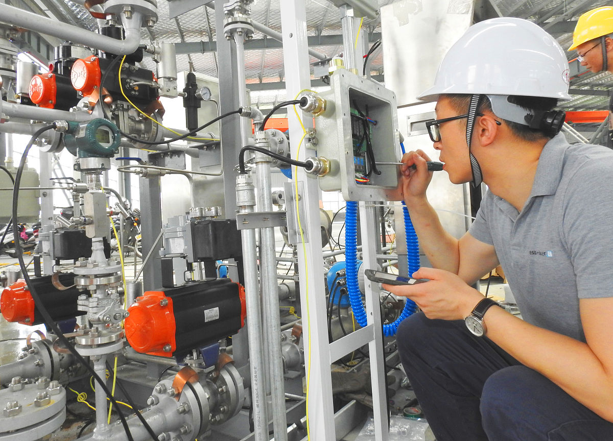 GIS断路器装配心得：14个实用技巧 - 提升效率和质量