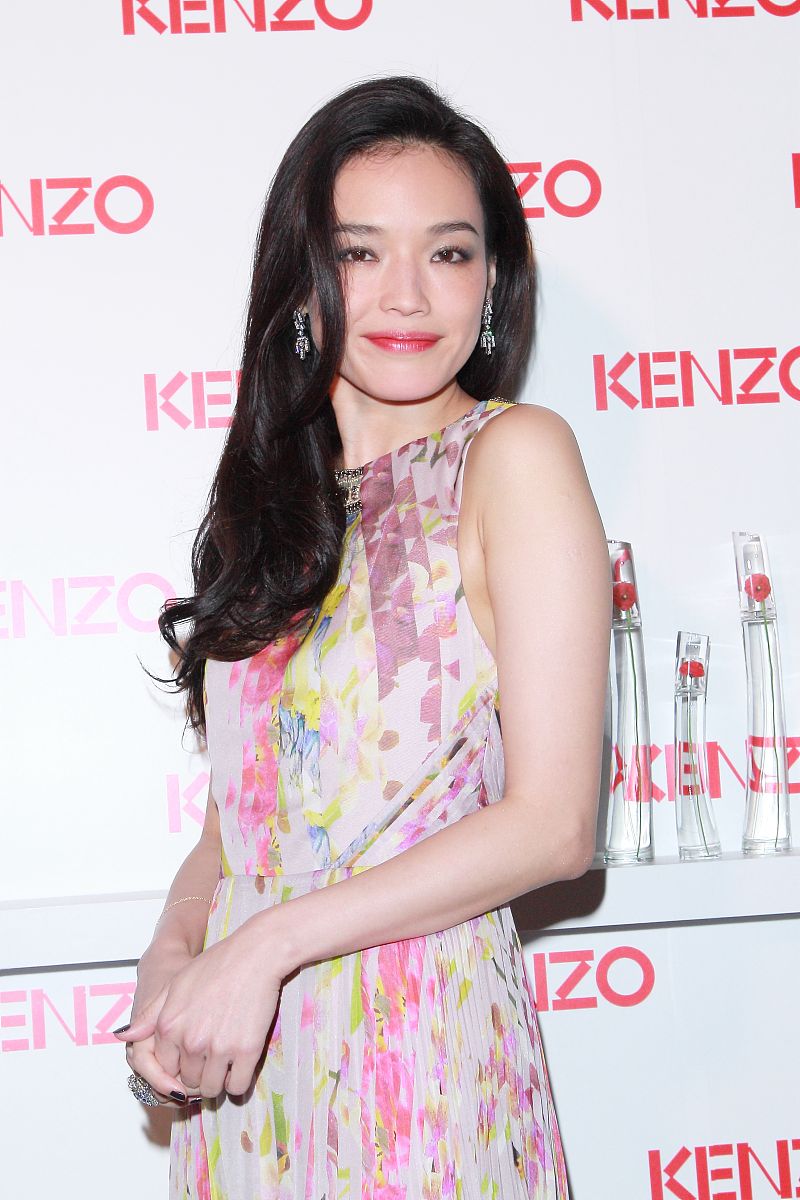 2013年1月10日,香港,明星出席"flower by kenzo"广告宣传活动.舒淇+++