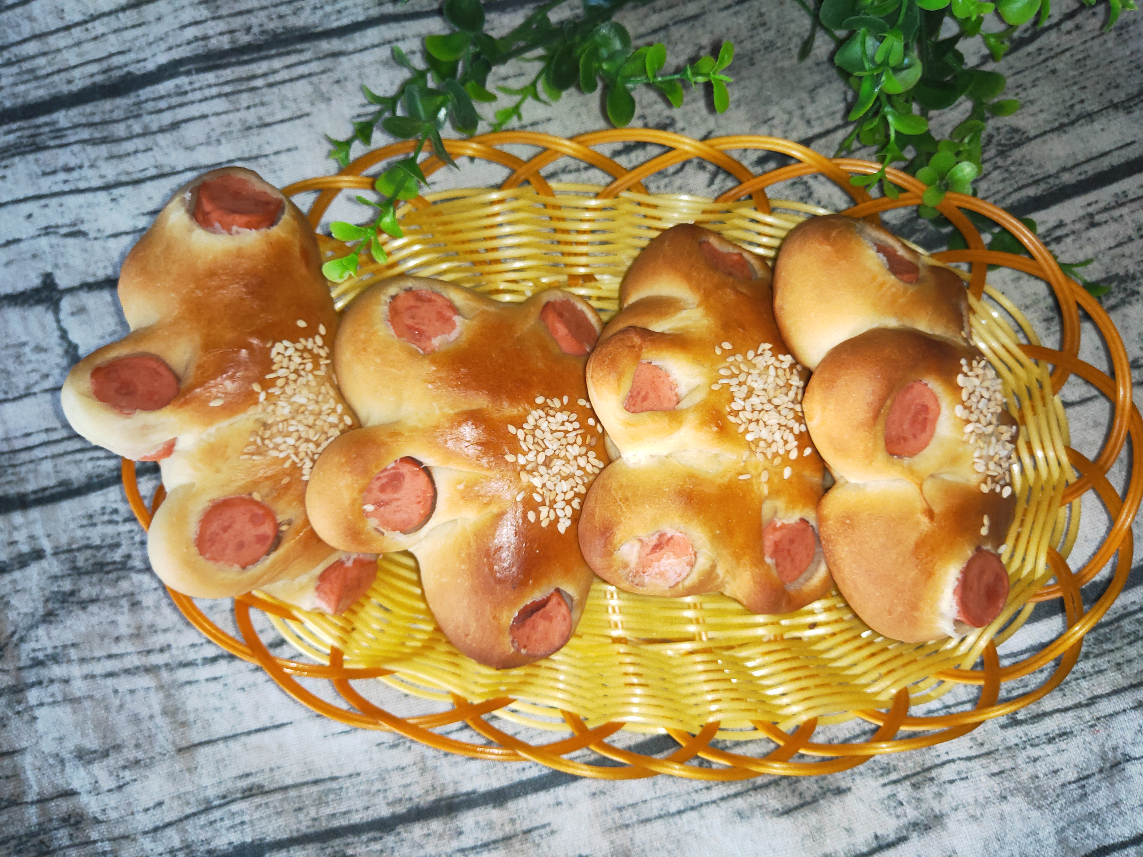 想吃面包不用出去买,学会了在家做,操作简单,健康好吃无添加