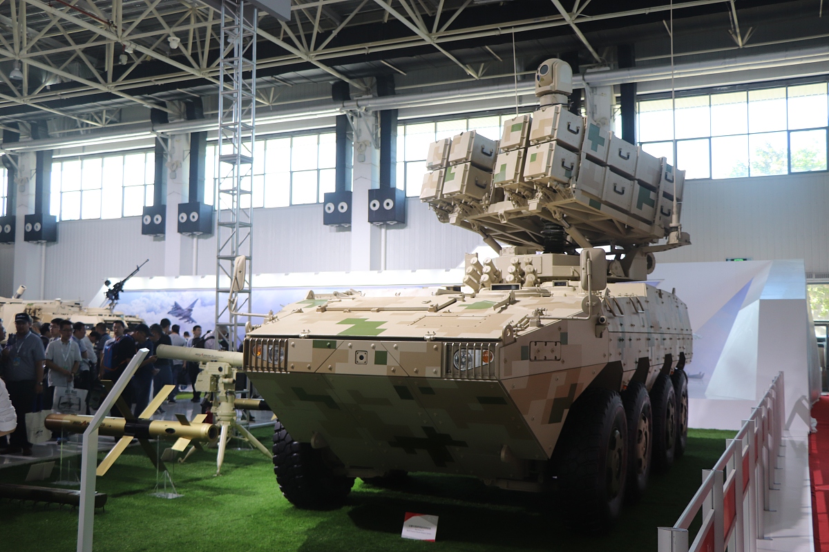 ta坦克中To provide the demanded survivability of todays battlefield the tanks ballistic protection is increased with add-on armor modules with a combination of several systems providing protection agains