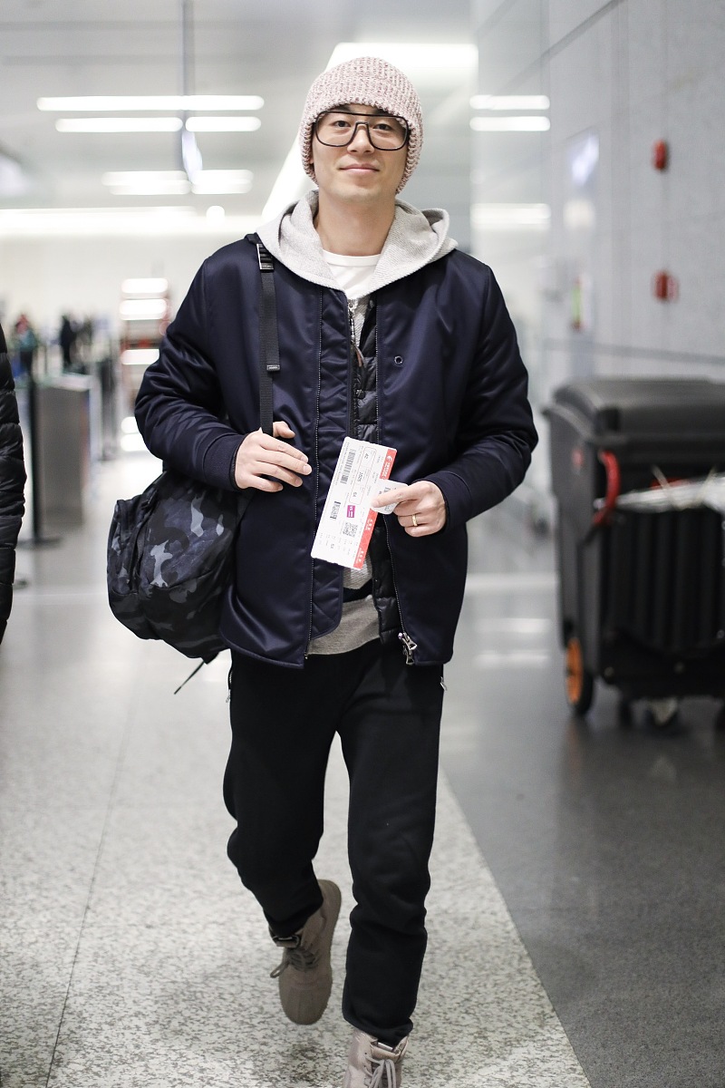 朋友说现在出去怎么回答他