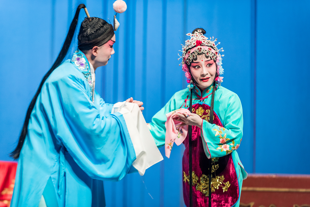 2017年03月15日,上海,上京青年演员上海大剧院演绎京剧《柜中缘》并与