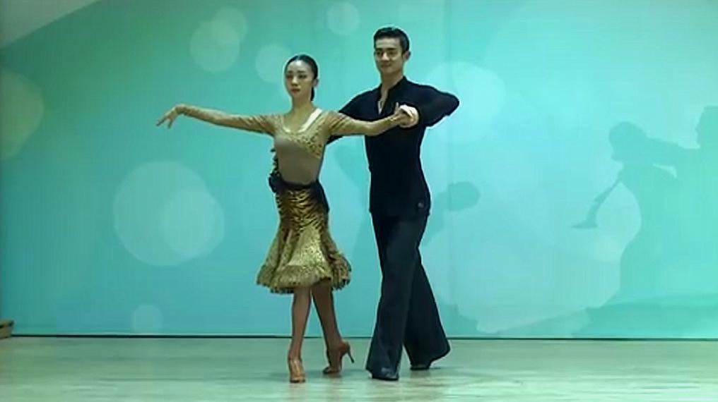 舞蹈教学:桑巴舞的完整演绎,舞姿优美,节奏感强