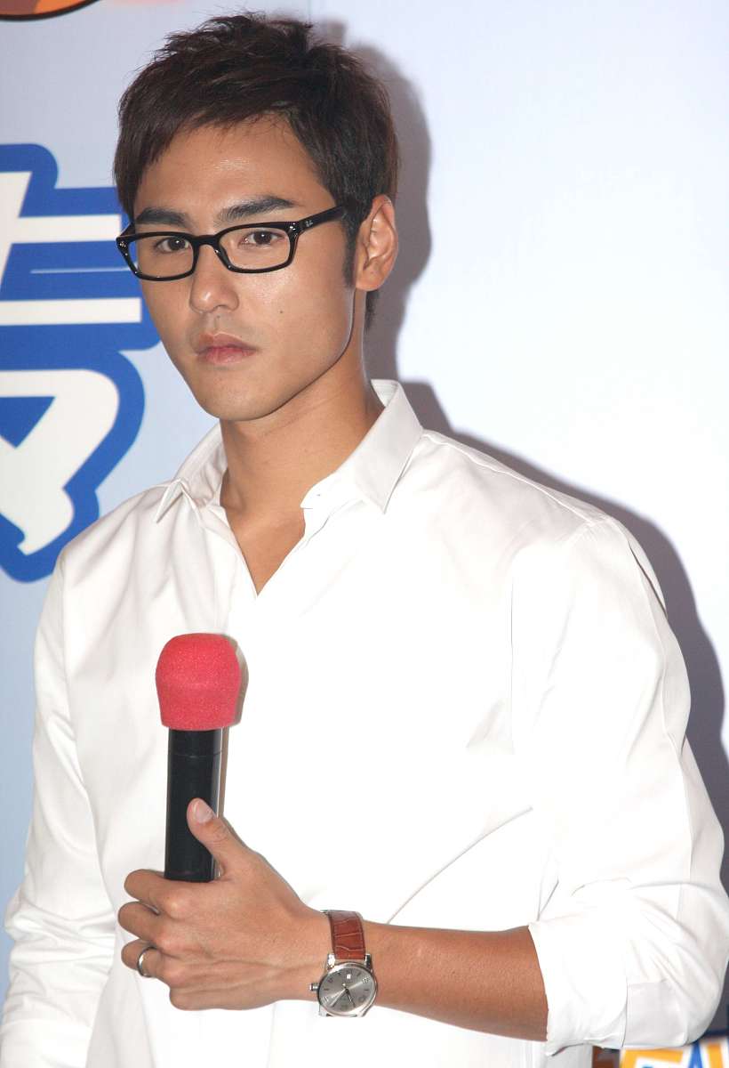 2009年5月25日,上海,电影《男生贾里新传》发布会.***_***阮经天+++_+