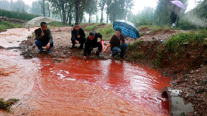 [图]贵州一条神秘河流,每逢暴雨就变成血红色,村民:下面有条毒蛟龙