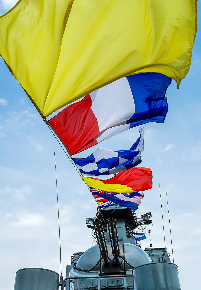 中国气球进入美国领空：美国能击落吗？国际法解读